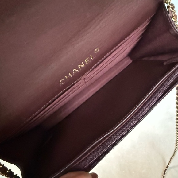 🍇CC WOC🍇Chanel cc burgundy patent leather wallet on chain - Picture 9 of 10